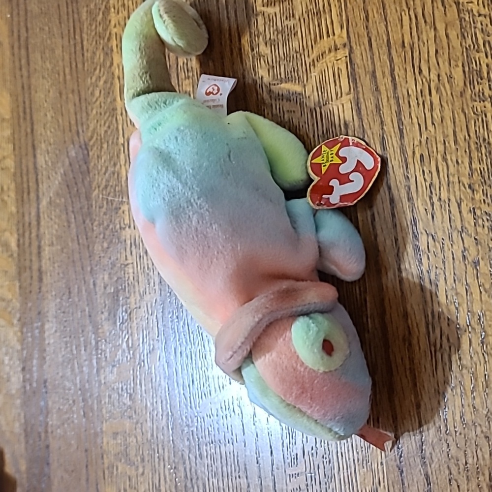 TY 1997 Rainbow the Iguana beanie baby (Tie dyed, with tongue)